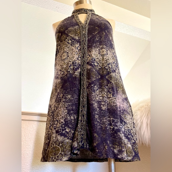 Like NEW!! L Beaded Haute Hippie Top - Picture 4 of 11